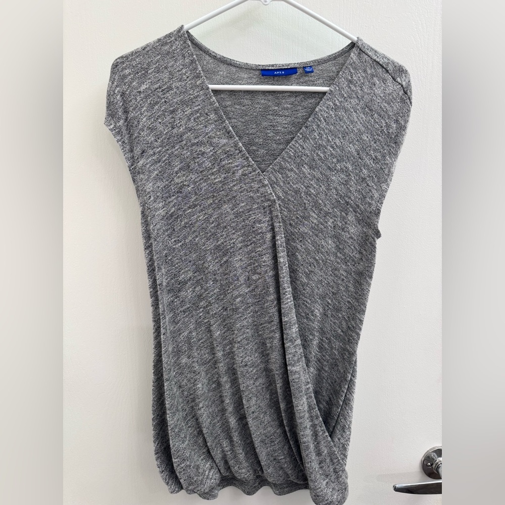 EUC Sleeveless Work Top
